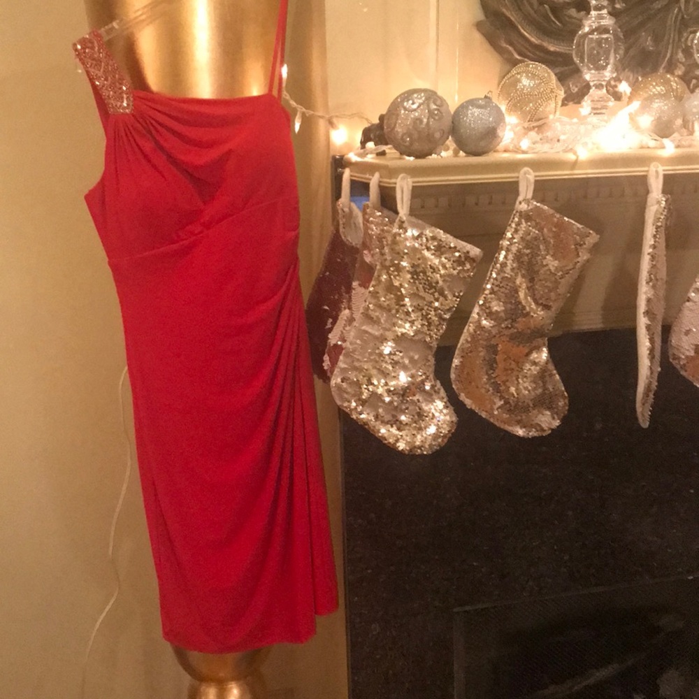Cach’e Red one shoulder dress with gold beading